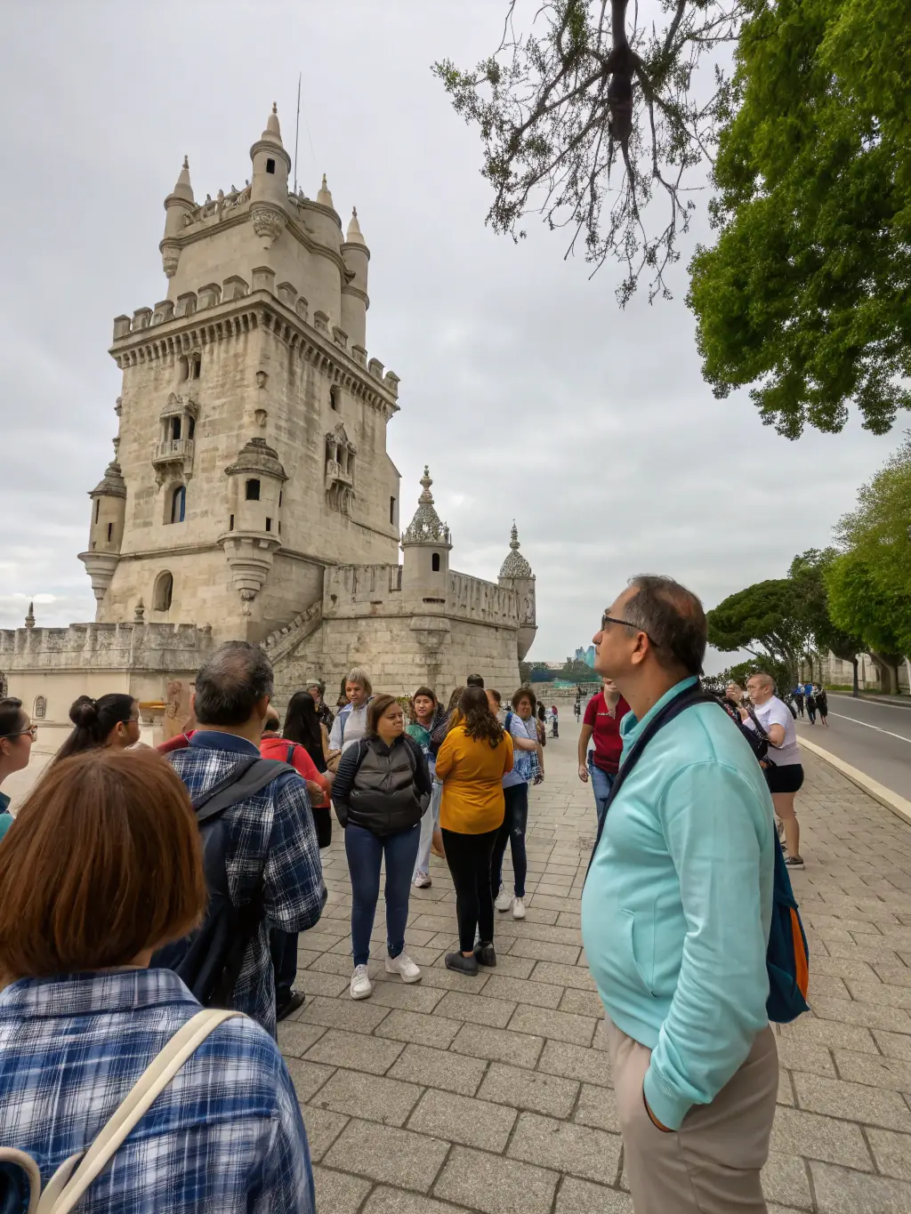 A scenic shot of a guided heritage tour organized by ARSIS, with participants exploring historical landmarks and learning about the region's past, emphasizing the organization's dedication to cultural tourism and education.